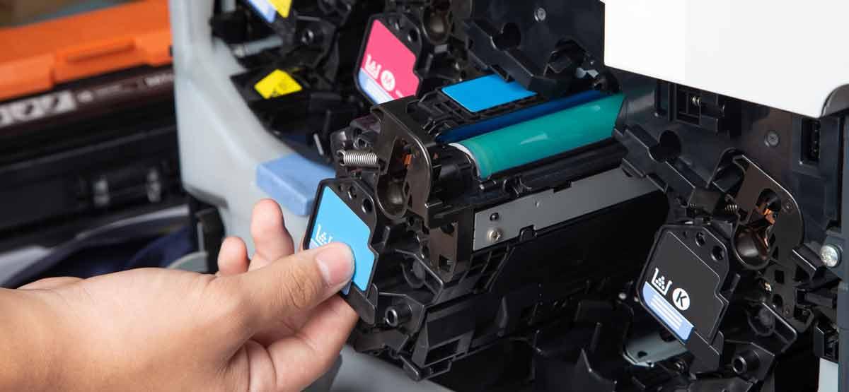 replacing_cyan_toner